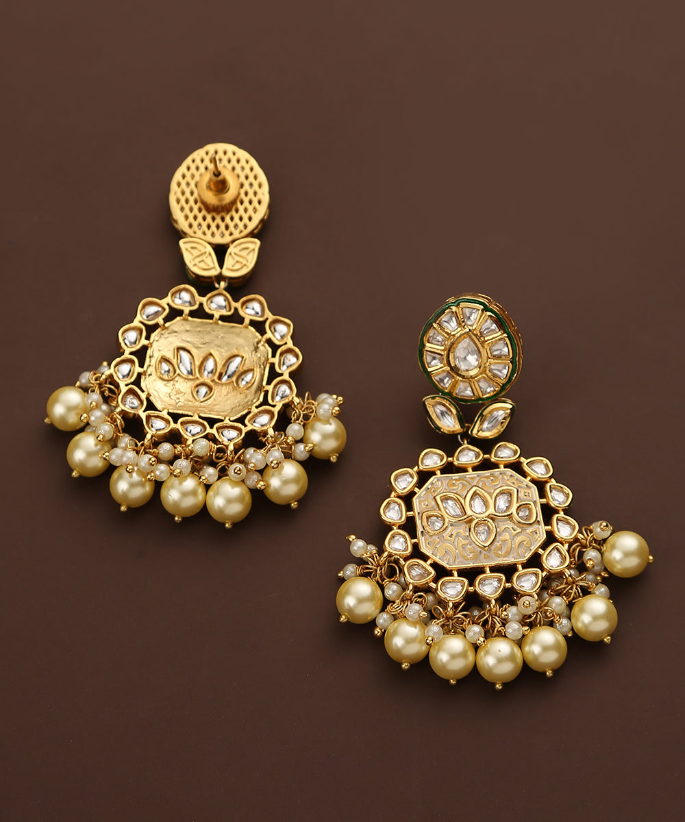 Farwah_Handcrafted_Earrings_With_Moissanite_Kundan_And_Pearls_WeaverStory_03