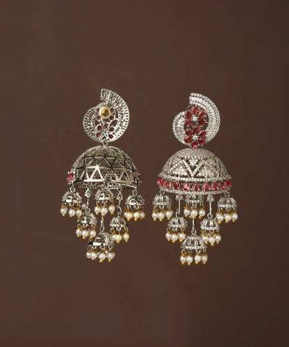 Kabeesha_Handcrafted_Earrings_With_Ruby_And_Pearls_WeaverStory_03