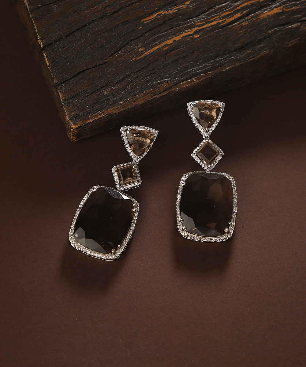 Shazmah_Handcrafted_Earrings_With_Semi_Precious_Stones_WeaverStory_01