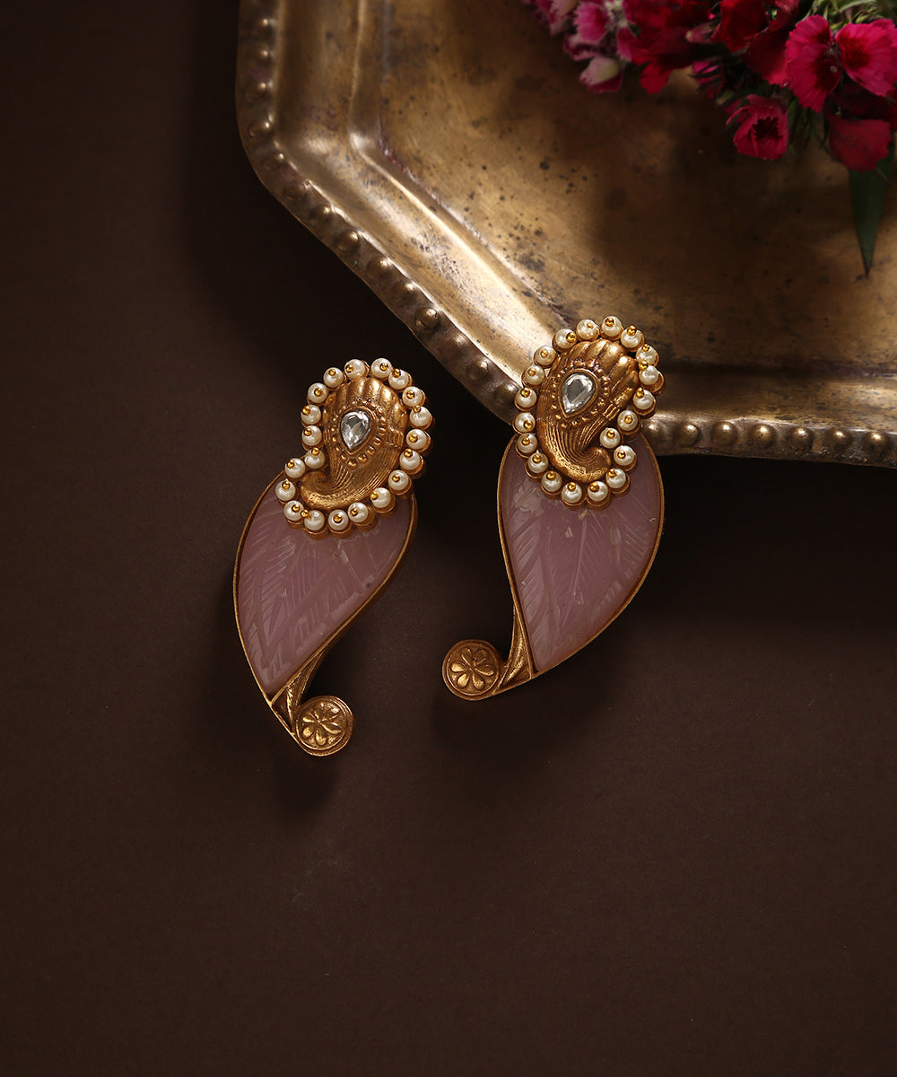 Aabis_Handcrafted_Earrings_With_Moissanite_Kundan_And_Pearls_WeaverStory_01