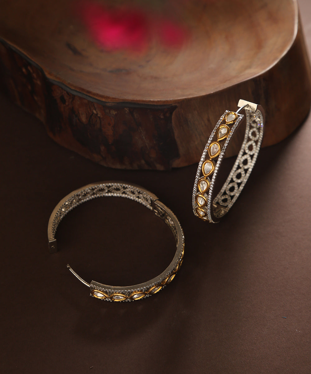 Aabra_Handcrafted_Earrings_With_Moissanite_Kundan_And_Studs_WeaverStory_01