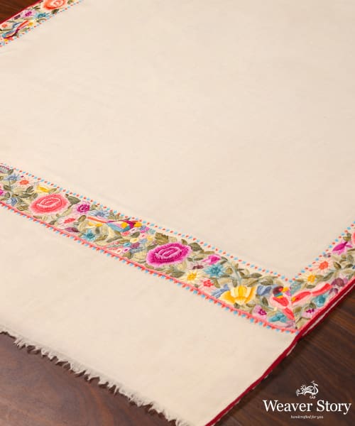 Cream_Parsi_Gara_Pashmina_Shawl_With_Rose_And_Bird_Motifs_With_Daana_Najababad_Stitch_WeaverStory_03