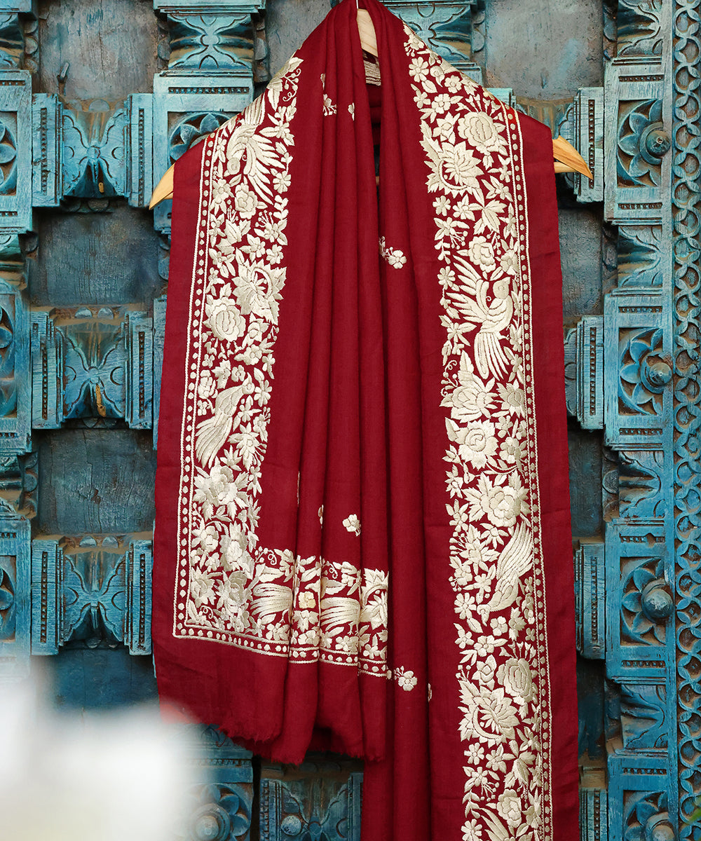 Maroon_Parsi_Gara_Pashmina_Shawl_With_All_Over_Embroidered_Booties_WeaverStory_01
