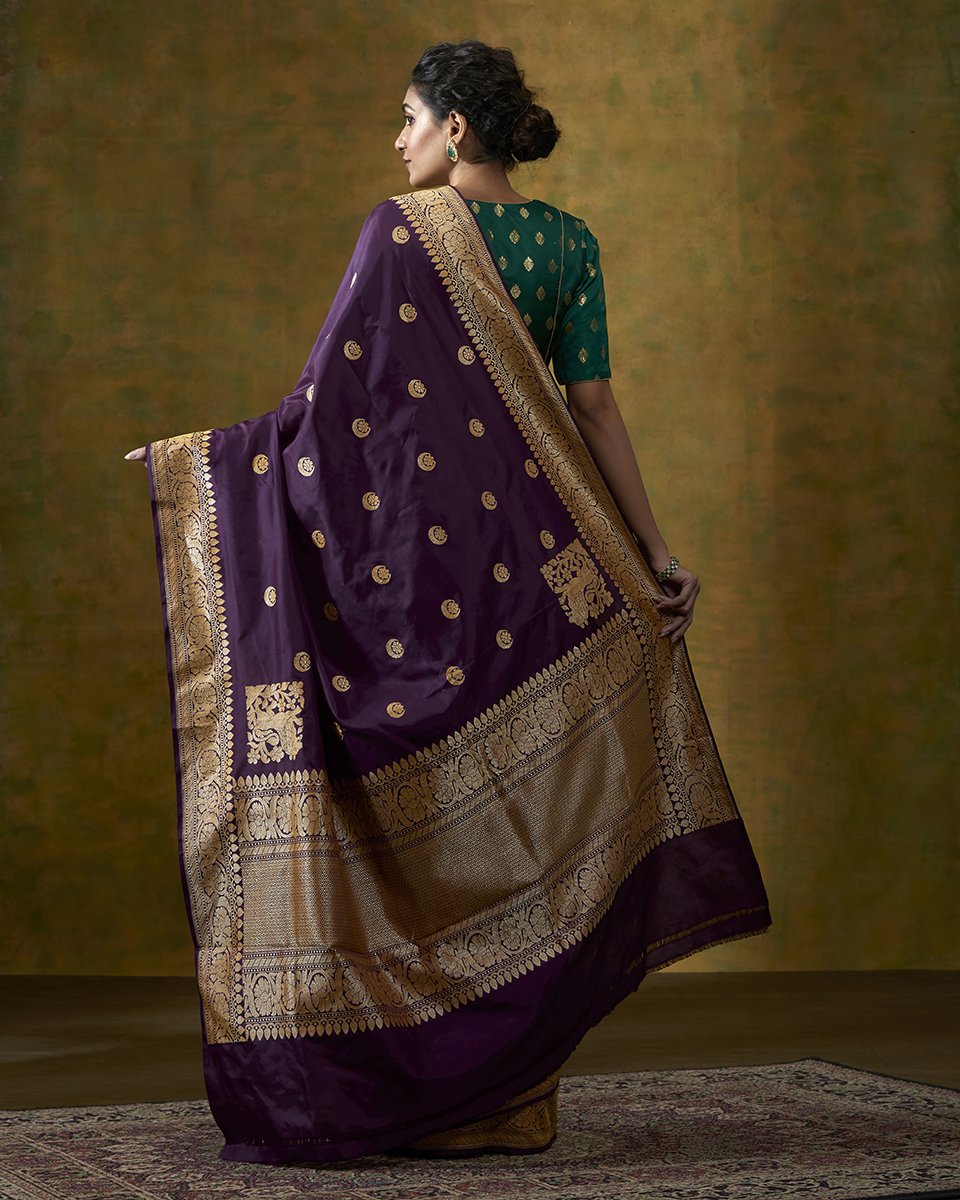 Wine_Handloom_Banarasi_Saree_with_Chand_Boota_and_Lion_Pallu_WeaverStory_03