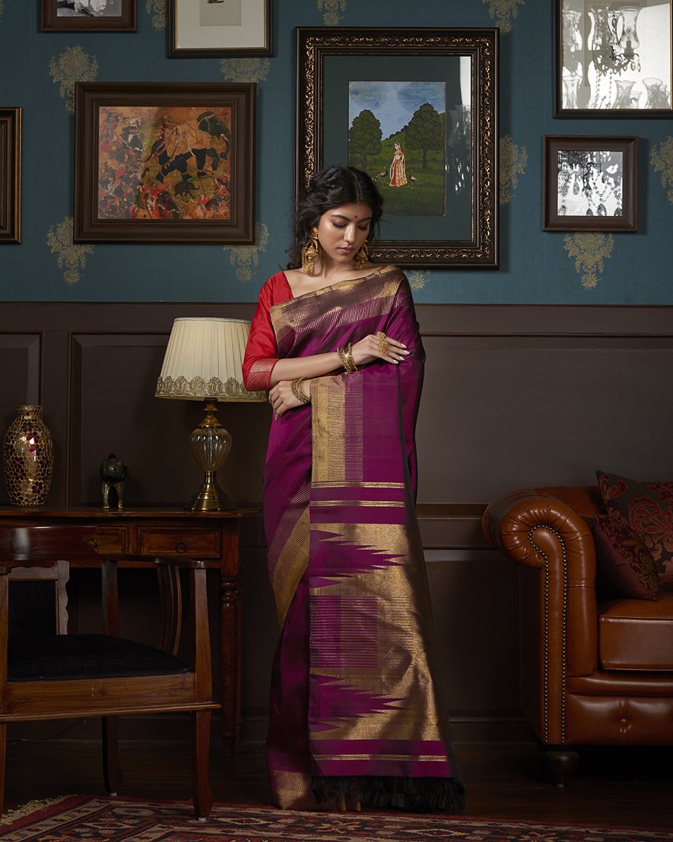 Wine_Handloom_Kanjivaram_Silk_Saree_With_Gold_Zari_Border_WeaverStory_02