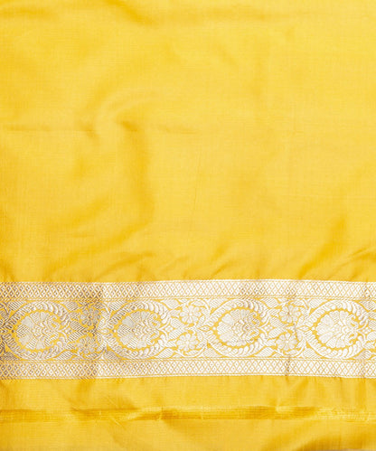 Yellow_Handloom_Cutwork_Katan_Silk_Banarasi_Saree_with_Booti_WeaverStory_05