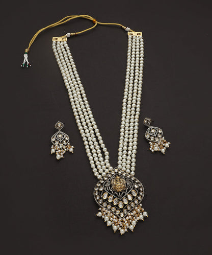 Radhav_Handcrafted_Long_Kundan_Necklace_Set_With_Pearls_WeaverStory_02
