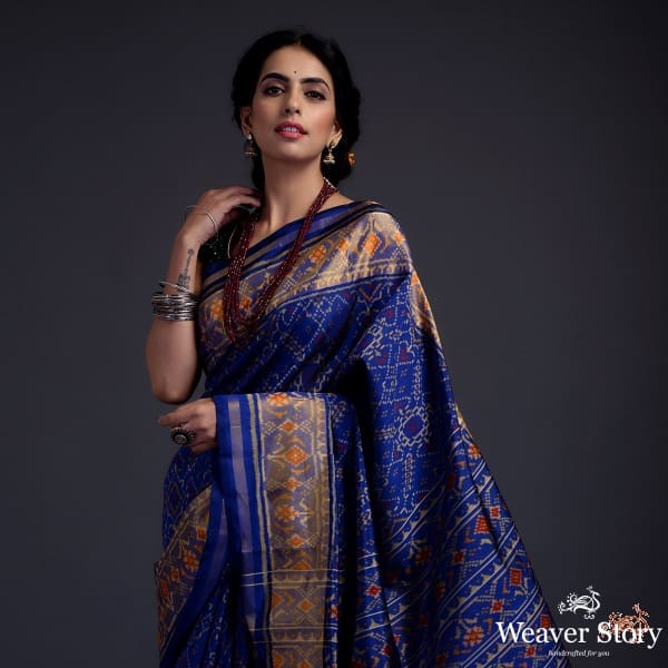 Navy_Blue_single_ikat_patola_saree_with_tissue_border_WeaverStory_01
