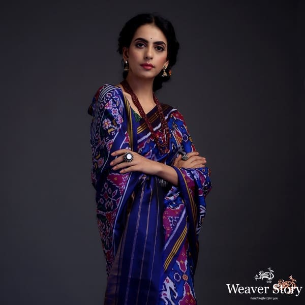 Pure_silk_Gujarat_Patola_saree_in_royal_blue_with_elephant_motifs_WeaverStory_01